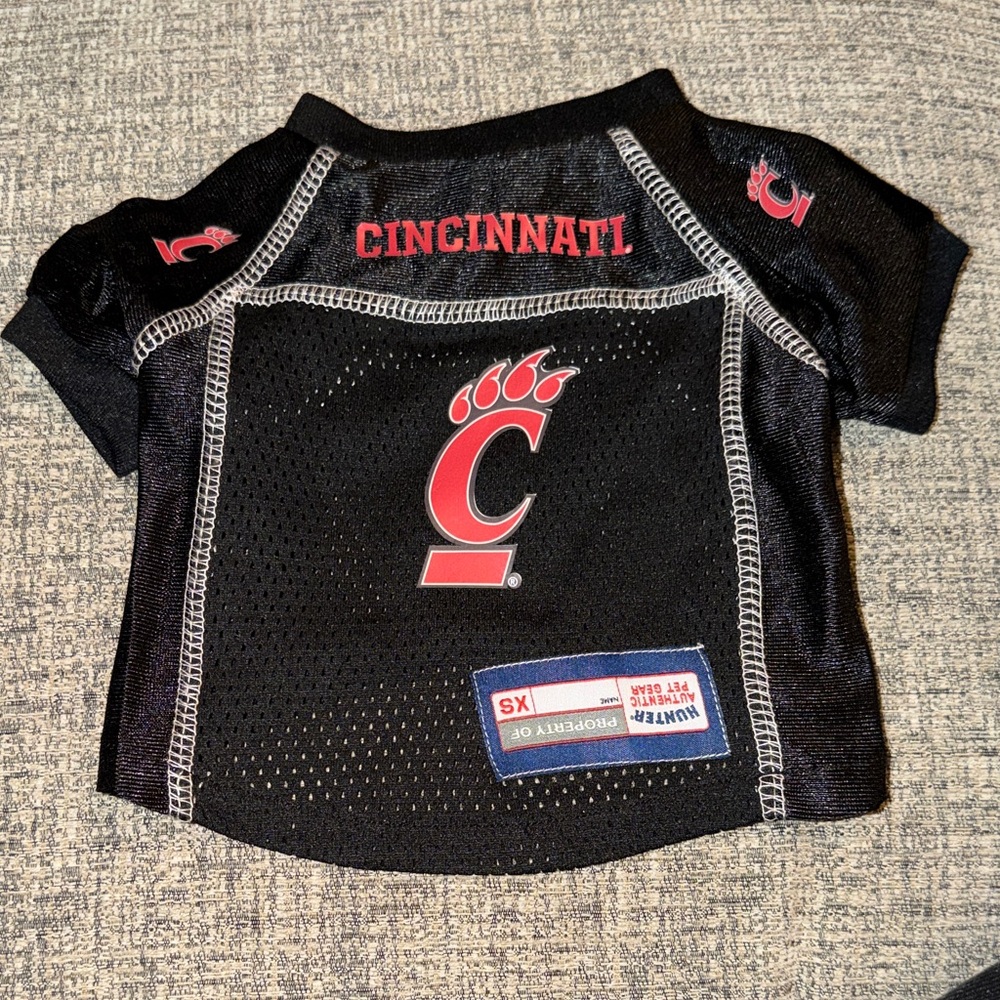 Hunter Cincinnati Black Dog Jersey